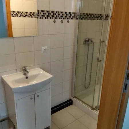 Eleven Homestay szállás *