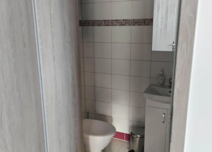 Eleven בית אירוח