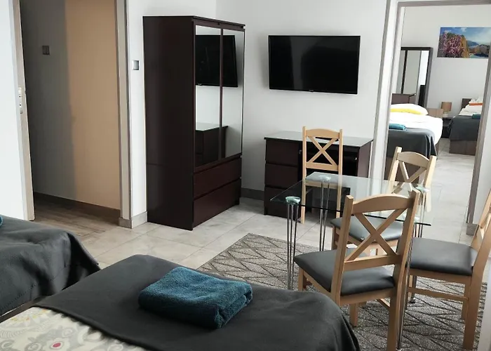 Eleven בית אירוח