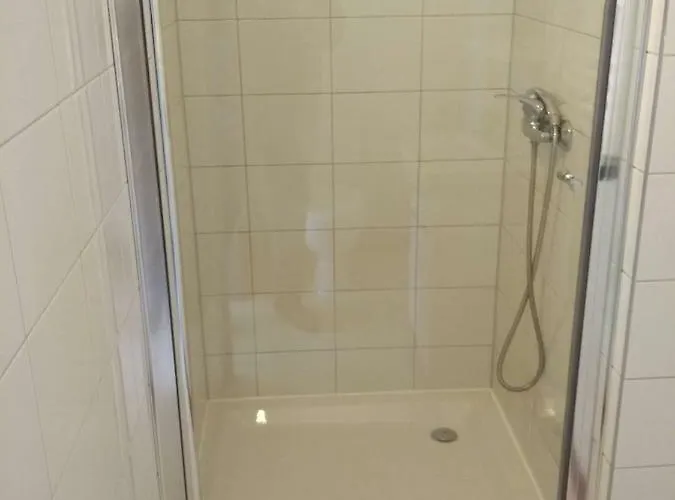 Eleven בית אירוח